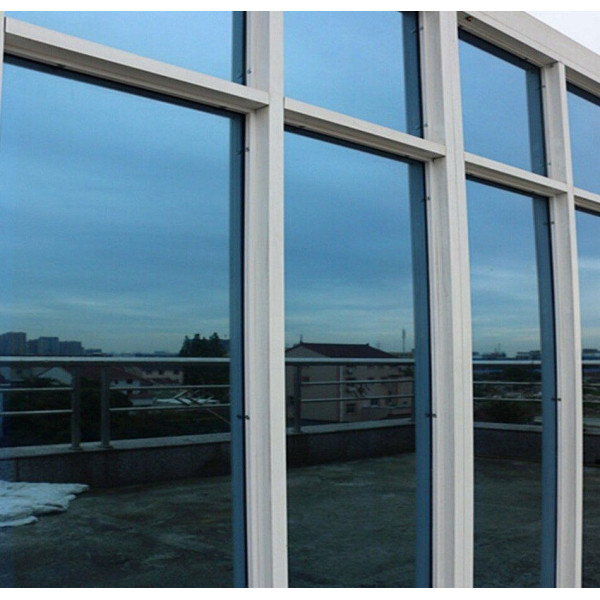 Pellicola effetto specchiato per finestre e vetrate colore argento