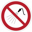 ISO 7010 PVC-Schilder - "Mit Wasser spritzen verboten" P010